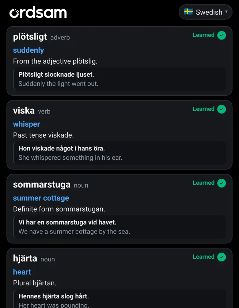 Ordsam's Translate screen with cards for plötsligt, viska and sommarstuga, each with its meaning, a note and an example sentence.